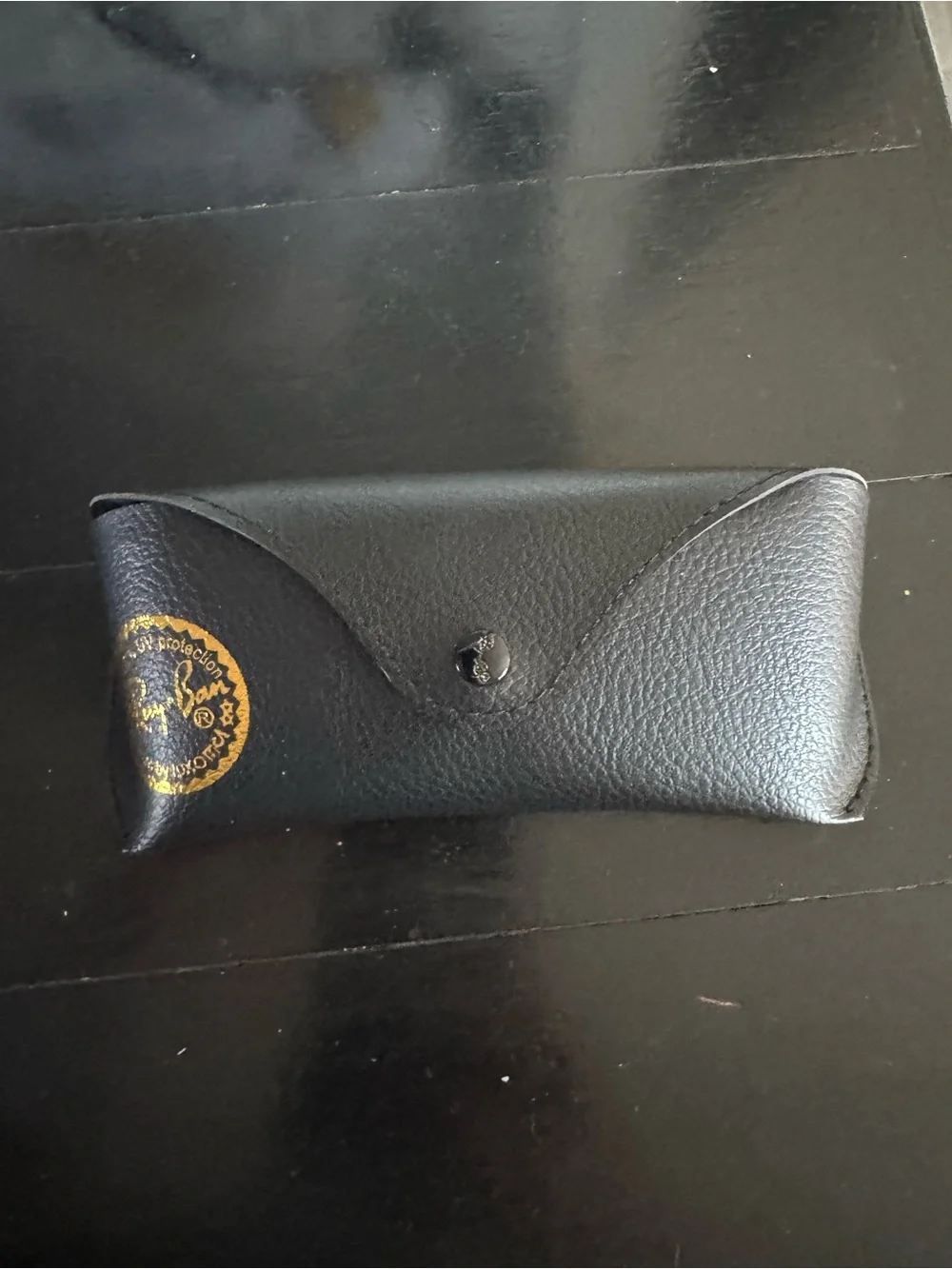 Ray-Ban Gold Frame Sunglasses with Green Lenses and Tortoiseshell Tips